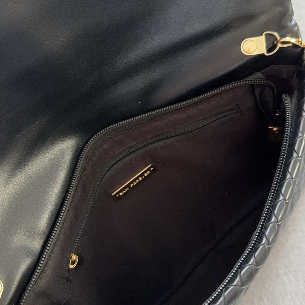 Faux leather square detail crossbody chain envelope style bag - Picture 3 of 10